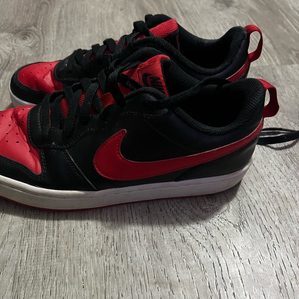Nike Court Borough 6.5Y